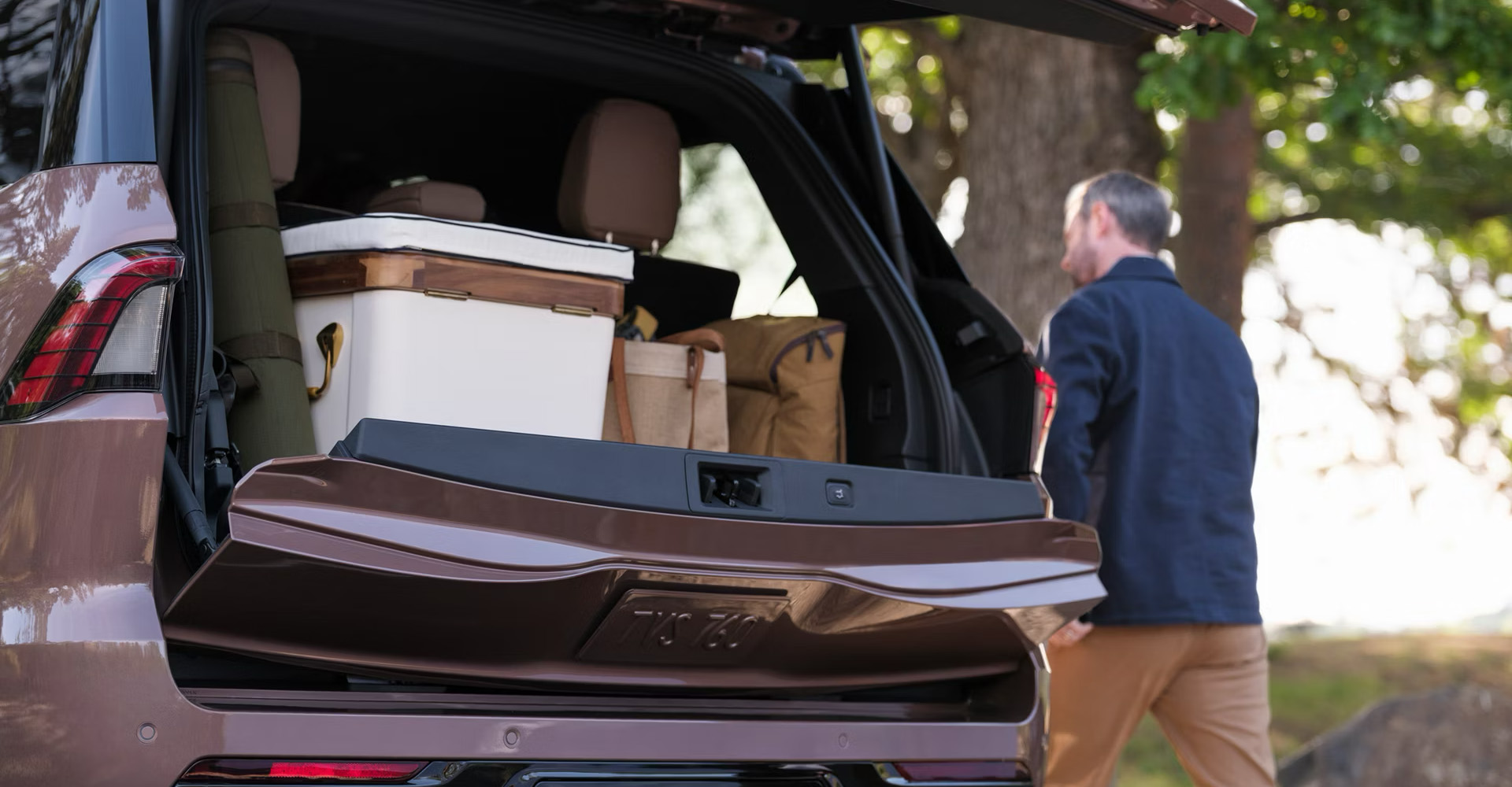 lincoln navigator trunk dimensions