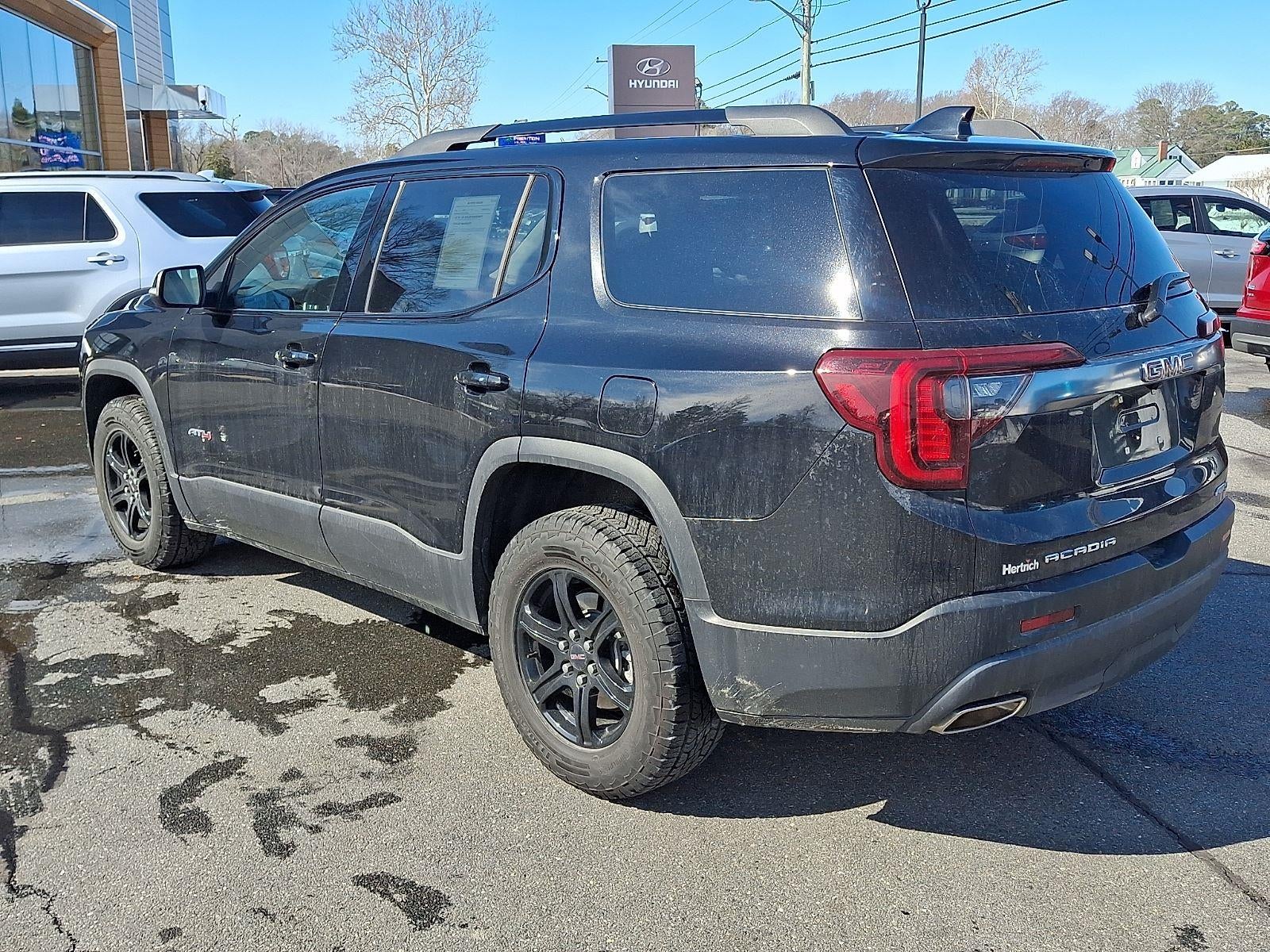 2023 GMC Acadia AT4