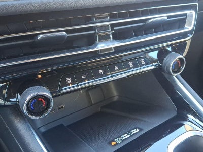 2024 Chevrolet Traverse FWD LT