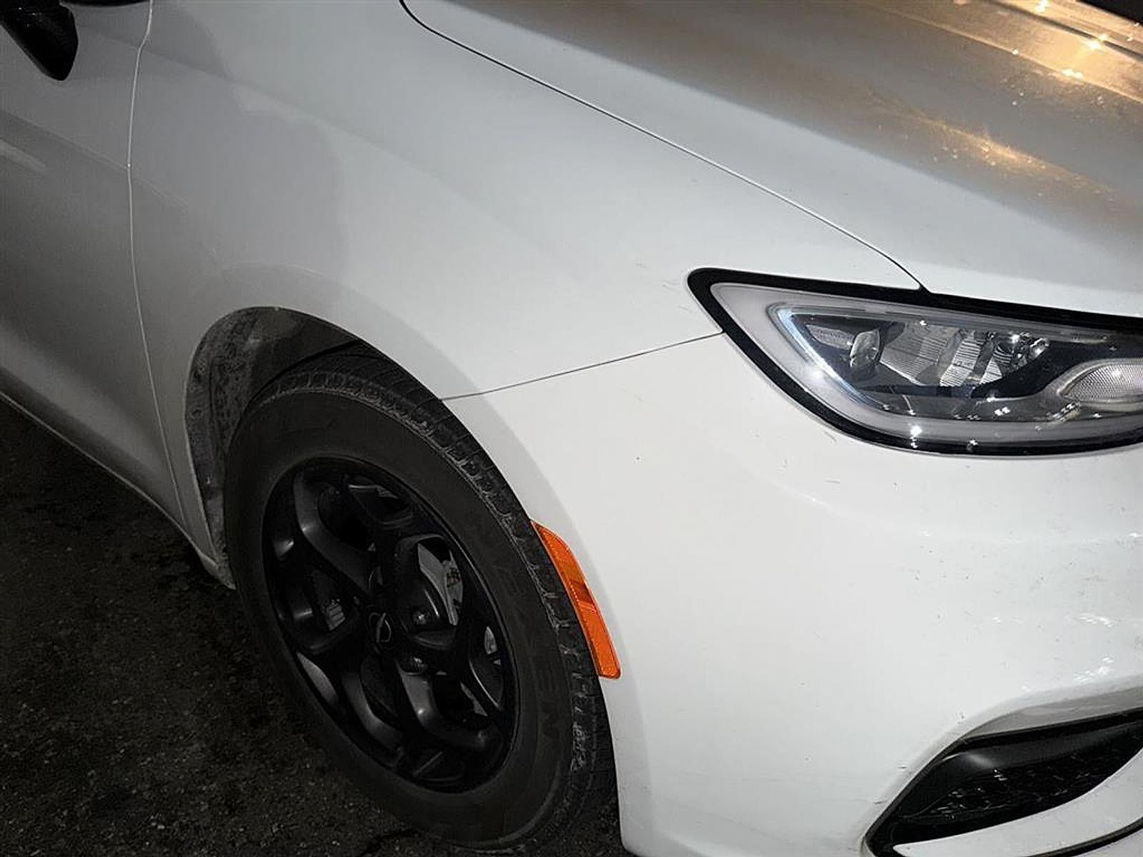 2023 Chrysler Pacifica Hybrid Limited