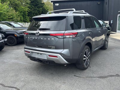 2025 Nissan Pathfinder Platinum