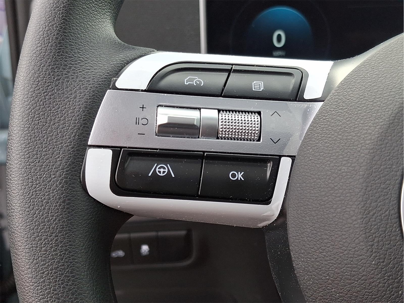 2025 Hyundai Santa Cruz SEL Activity