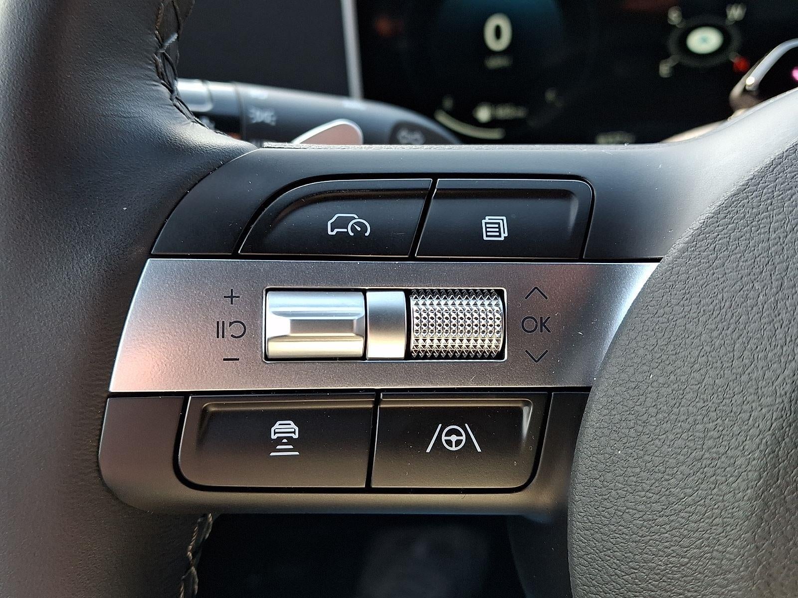 2025 Hyundai SANTACRUZ Base