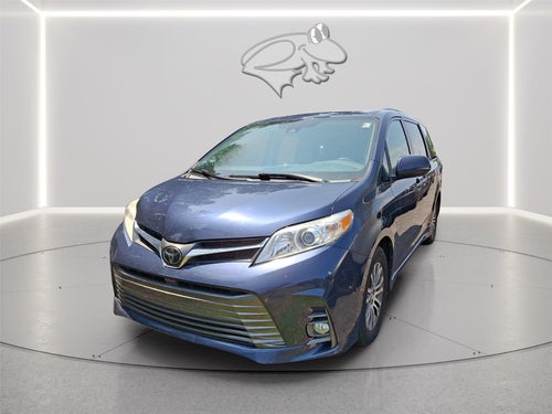 2020 Toyota Sienna XLE Premium