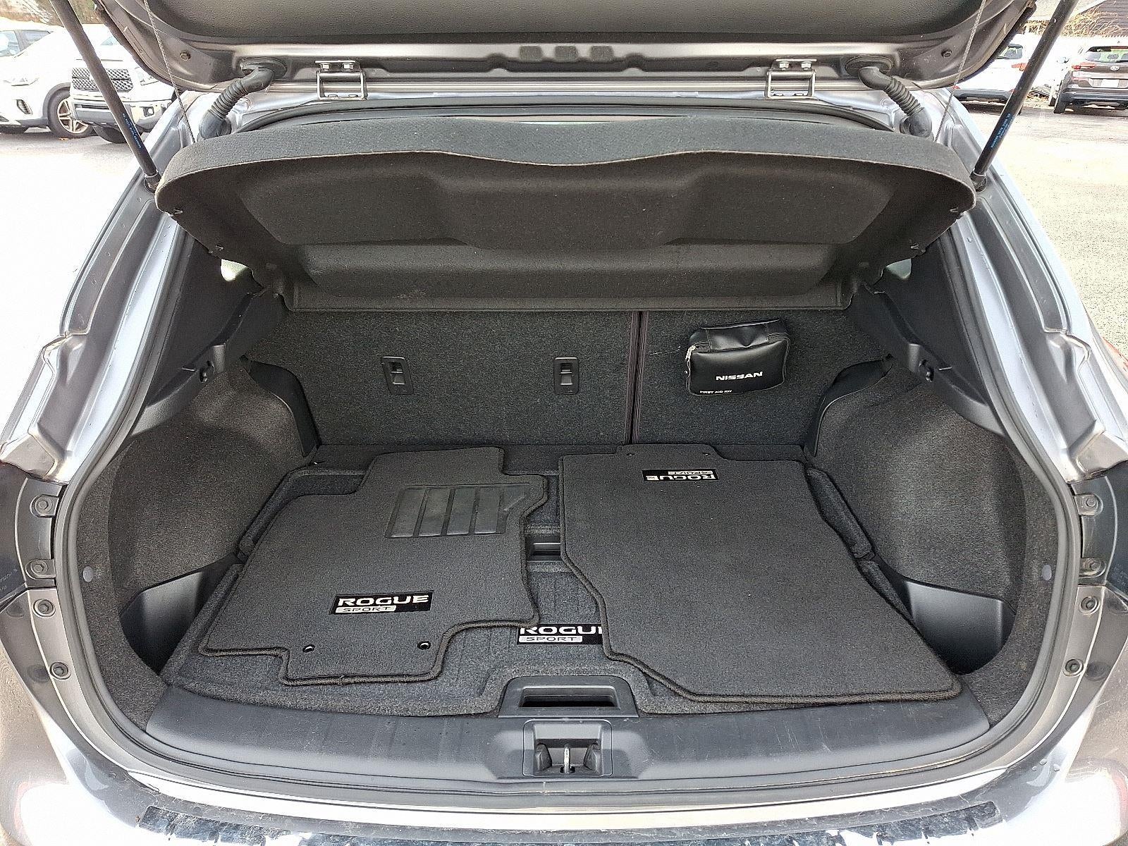 2020 Nissan Rogue Sport SV