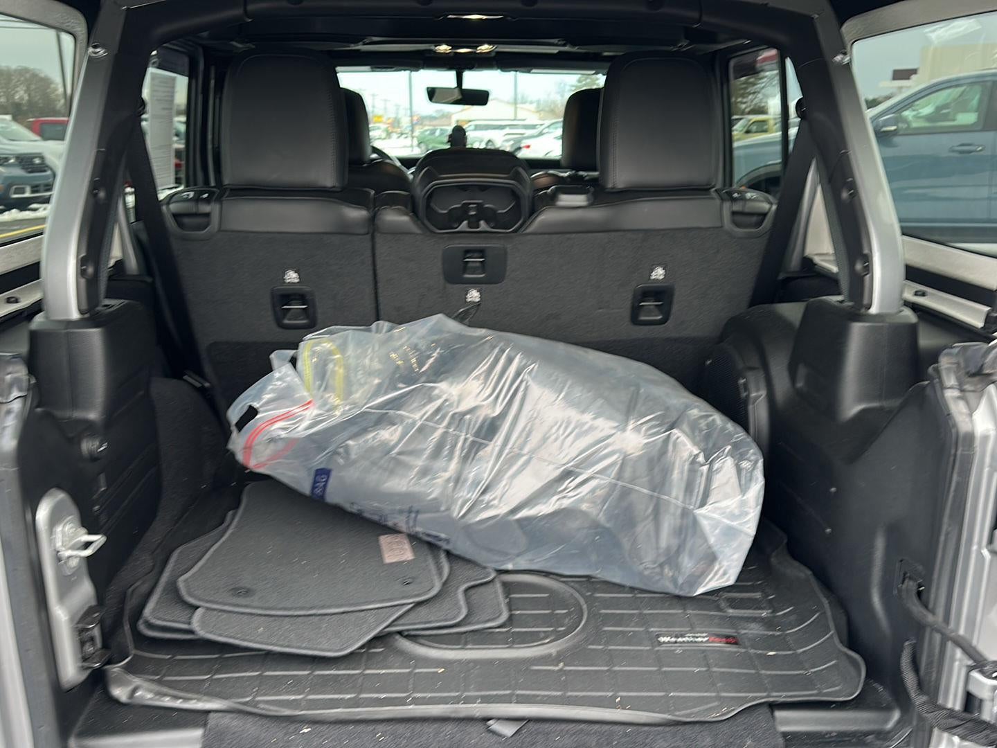 2021 Jeep Wrangler Unlimited Sahara Altitude