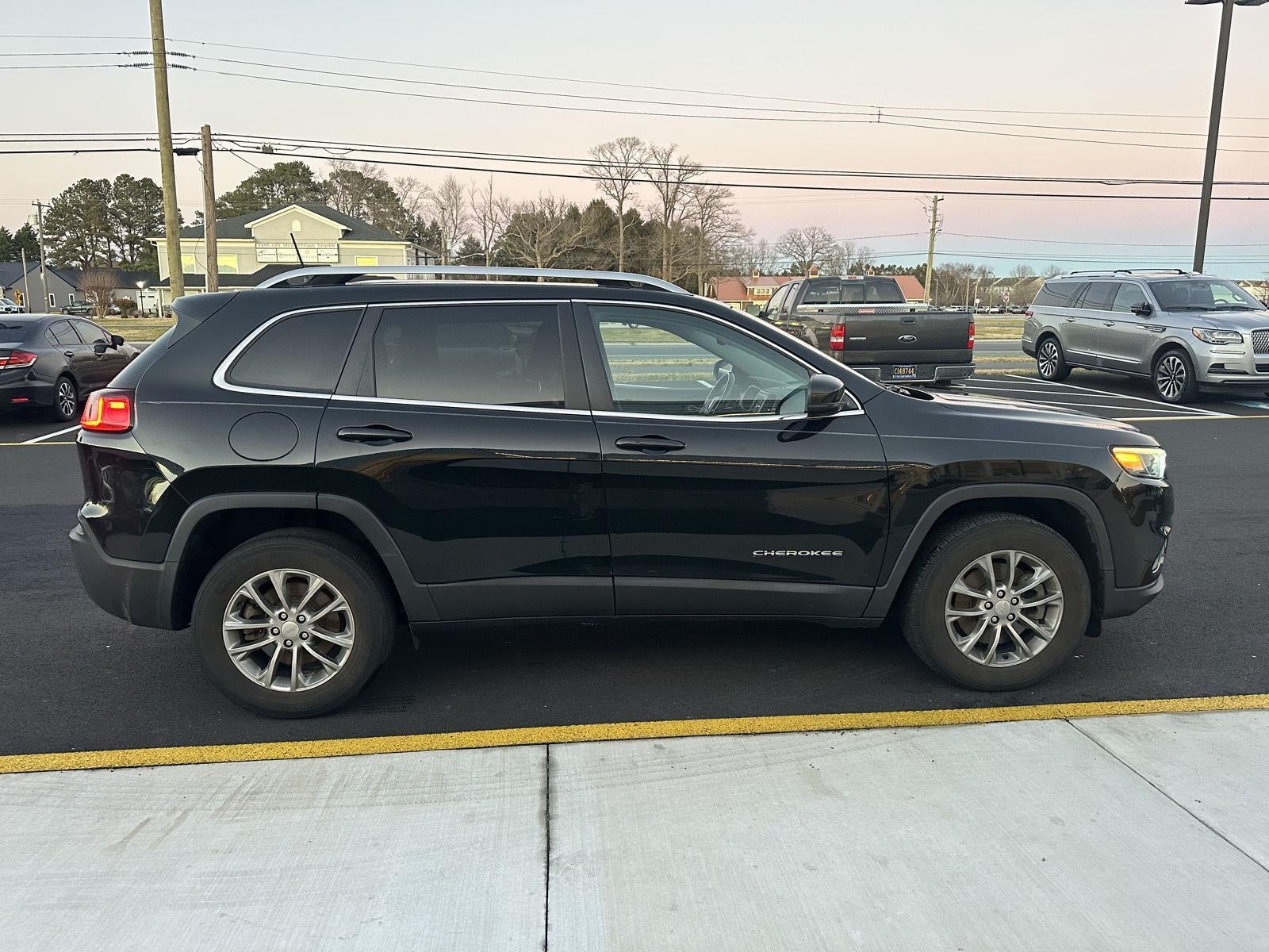 2021 Jeep Cherokee Latitude Lux
