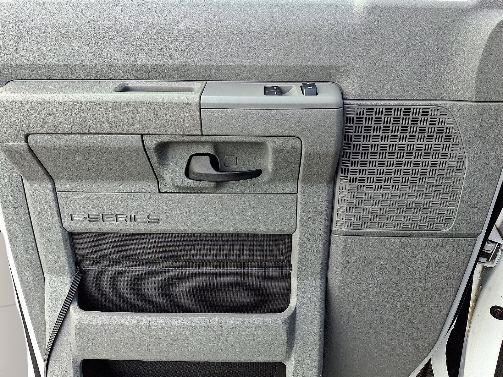 2011 Ford E-Series E-350 SD XLT