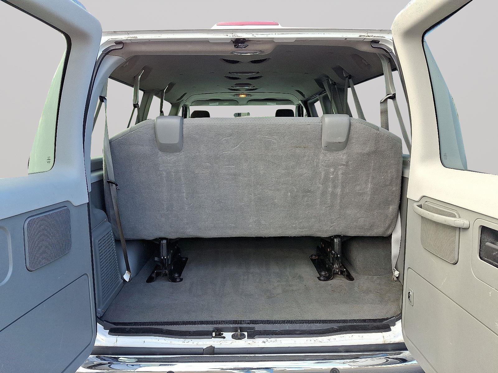 2011 Ford E-Series E-350 SD XLT