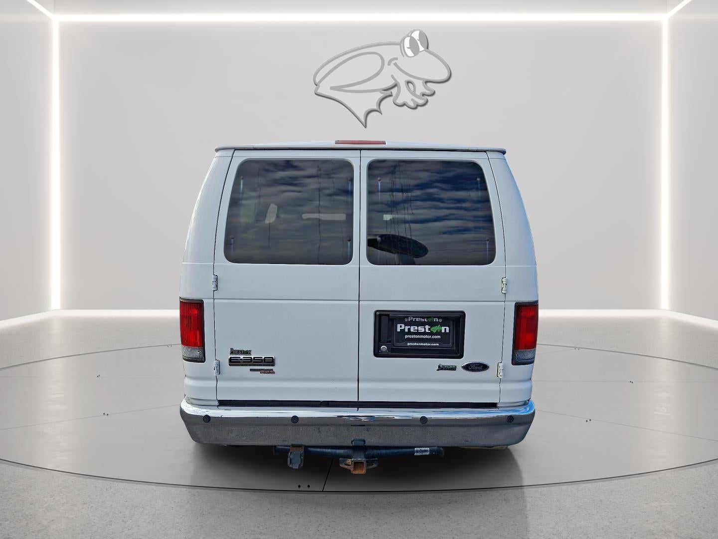 2011 Ford E-Series E-350 SD XLT