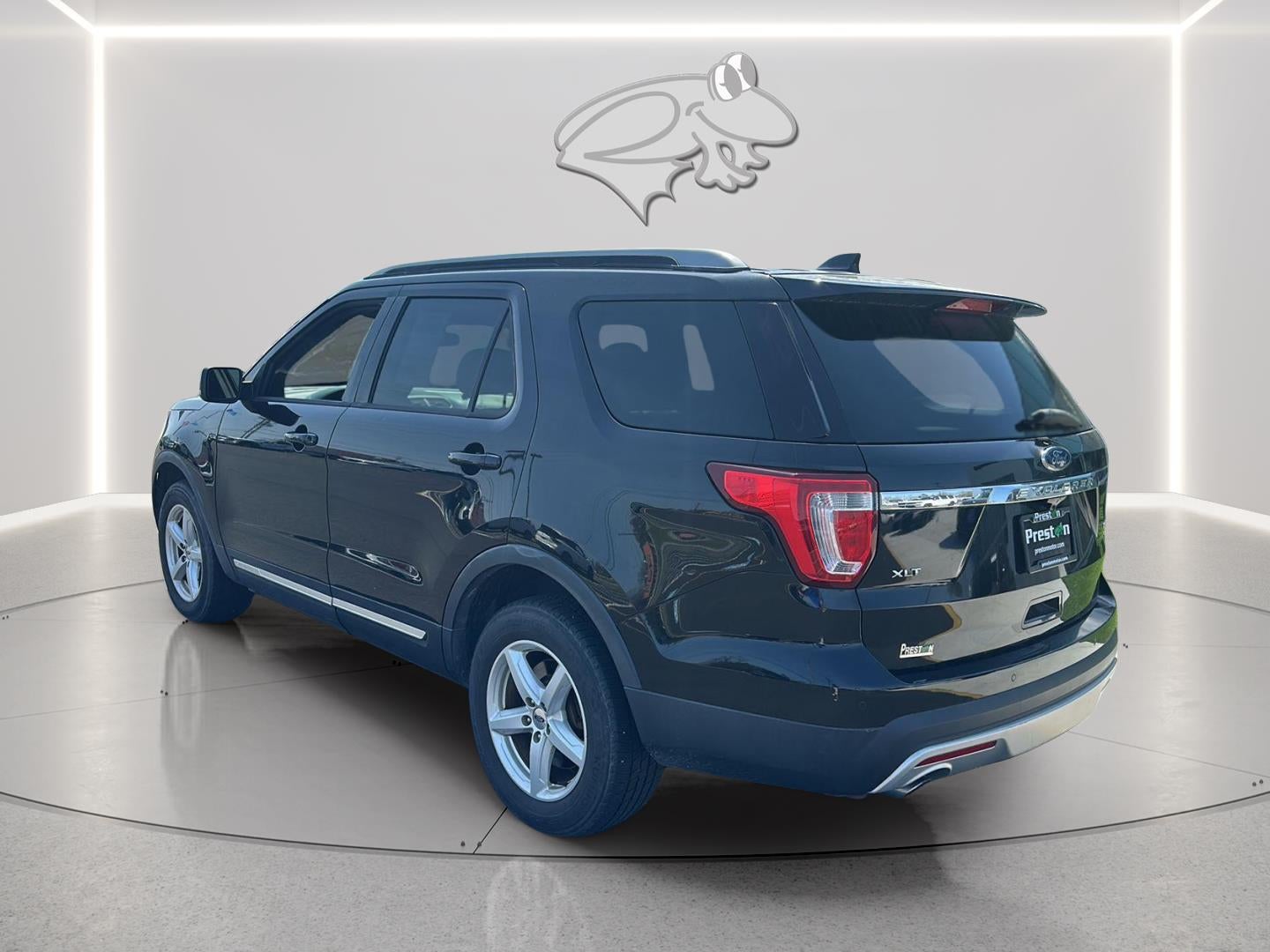 Used 2017 Ford Explorer XLT with VIN 1FM5K8DH8HGC65018 for sale in Georgetown, DE