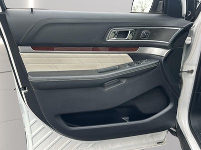 2019 Ford Explorer Platinum