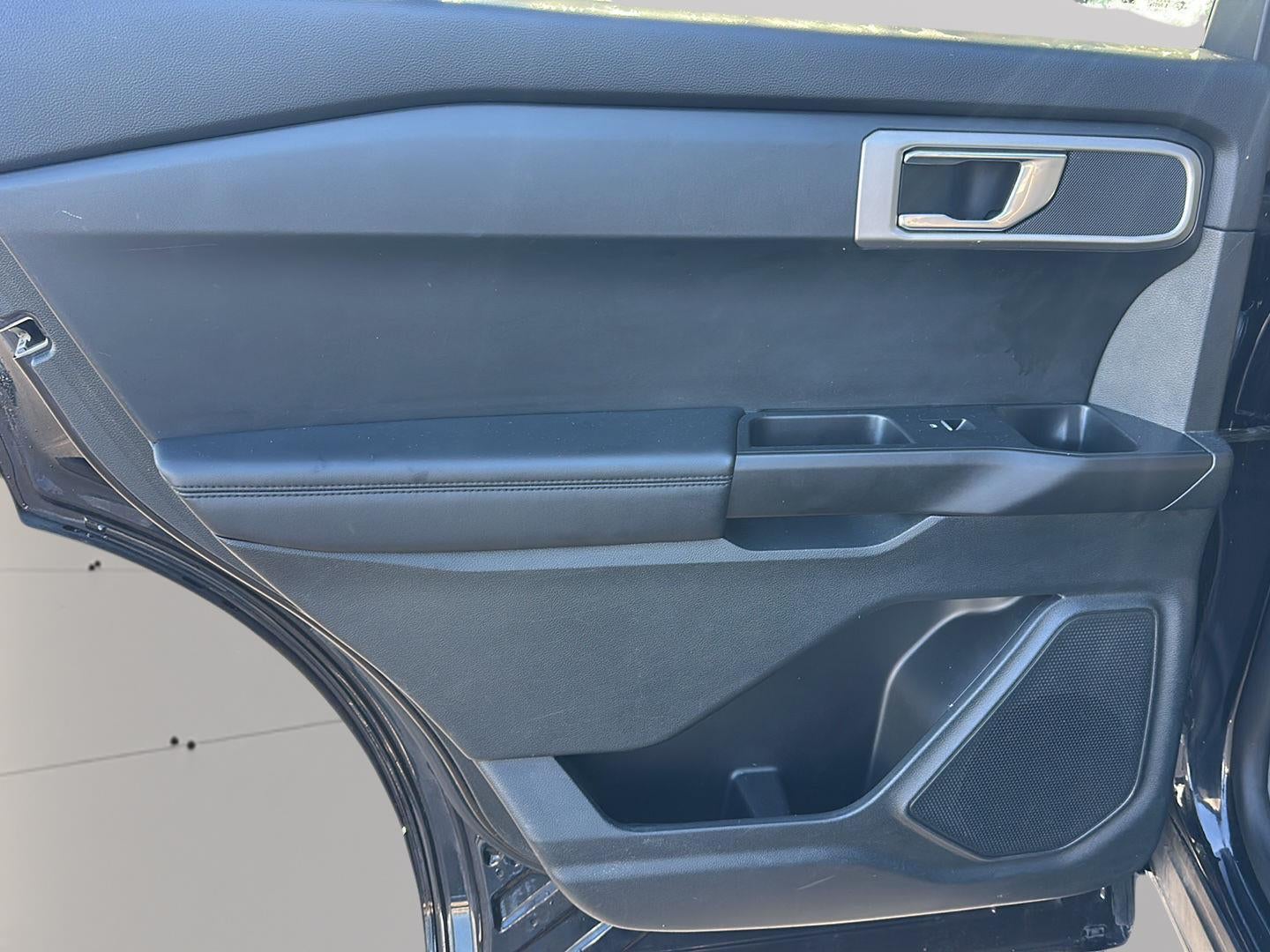 2020 Ford Explorer Base