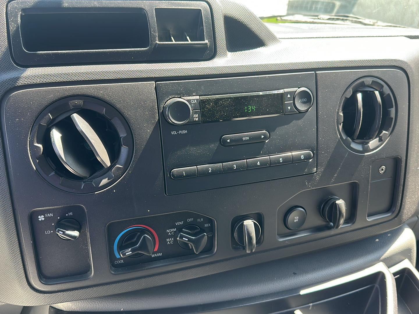 2014 Ford E-Series E-150