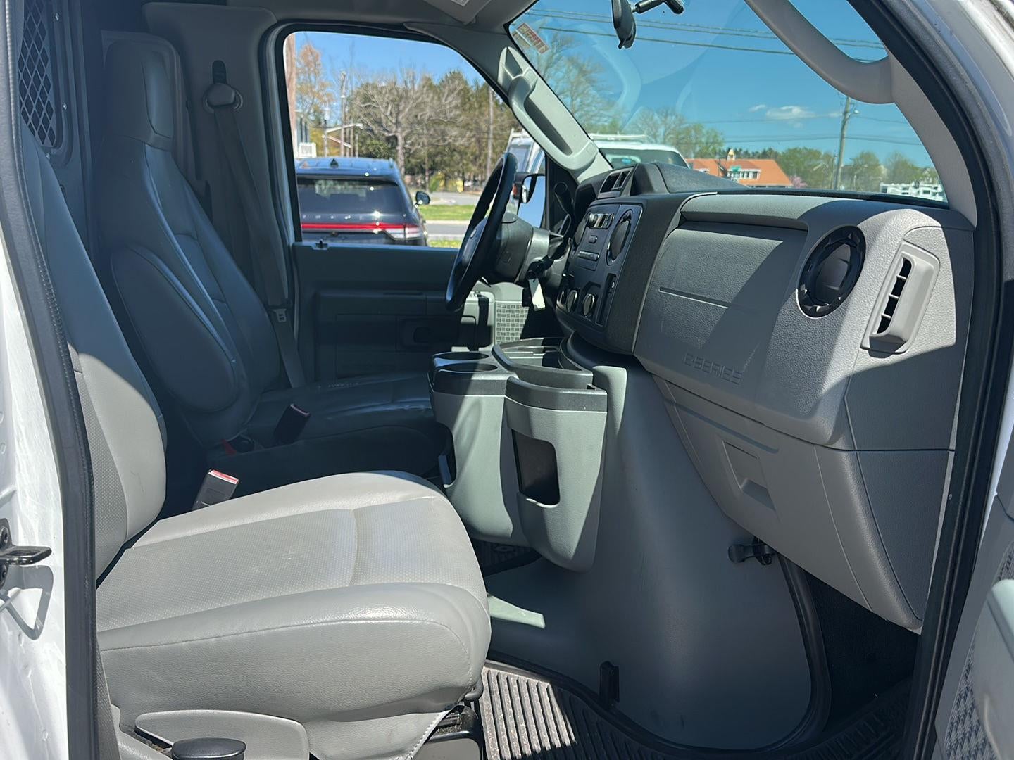 2014 Ford E-Series E-150