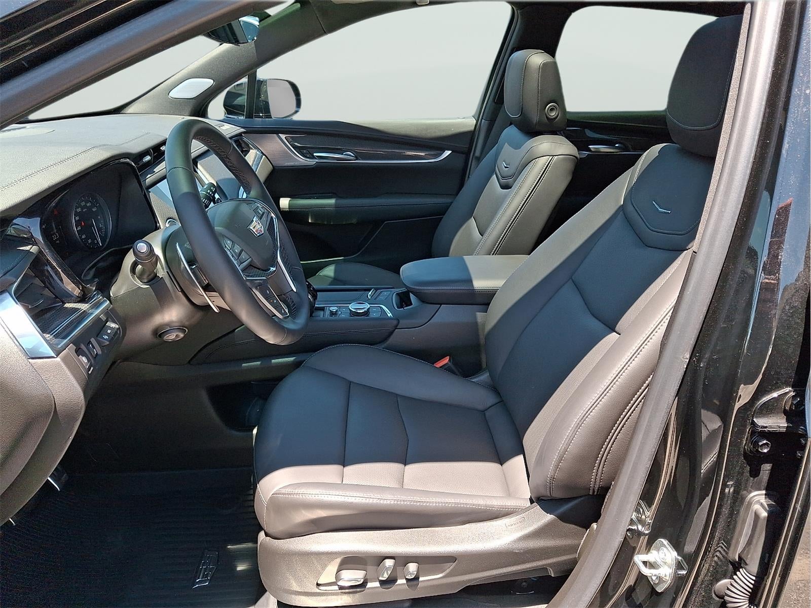 2025 Cadillac XT5 AWD Sport