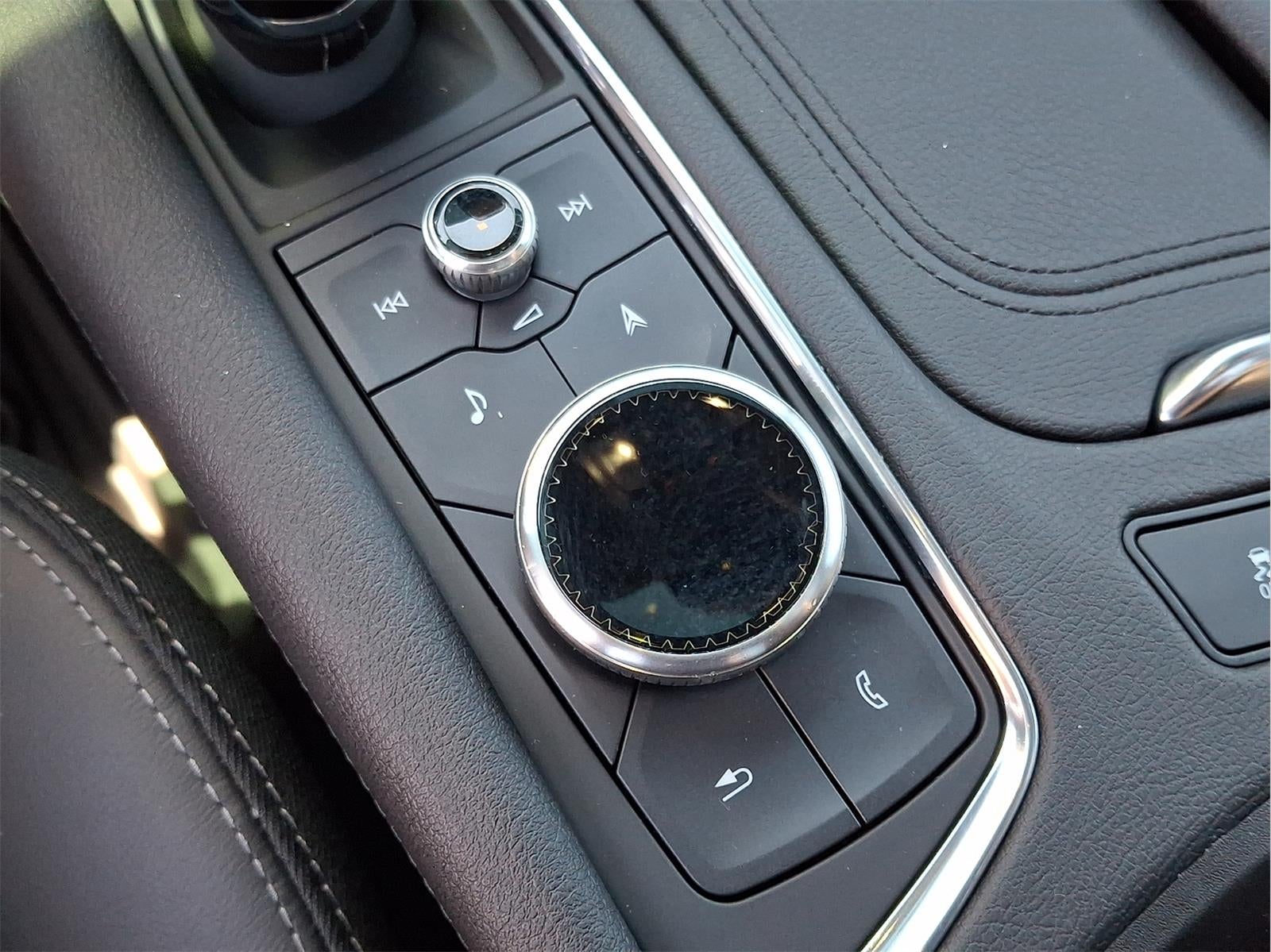 2025 Cadillac XT5 AWD Sport