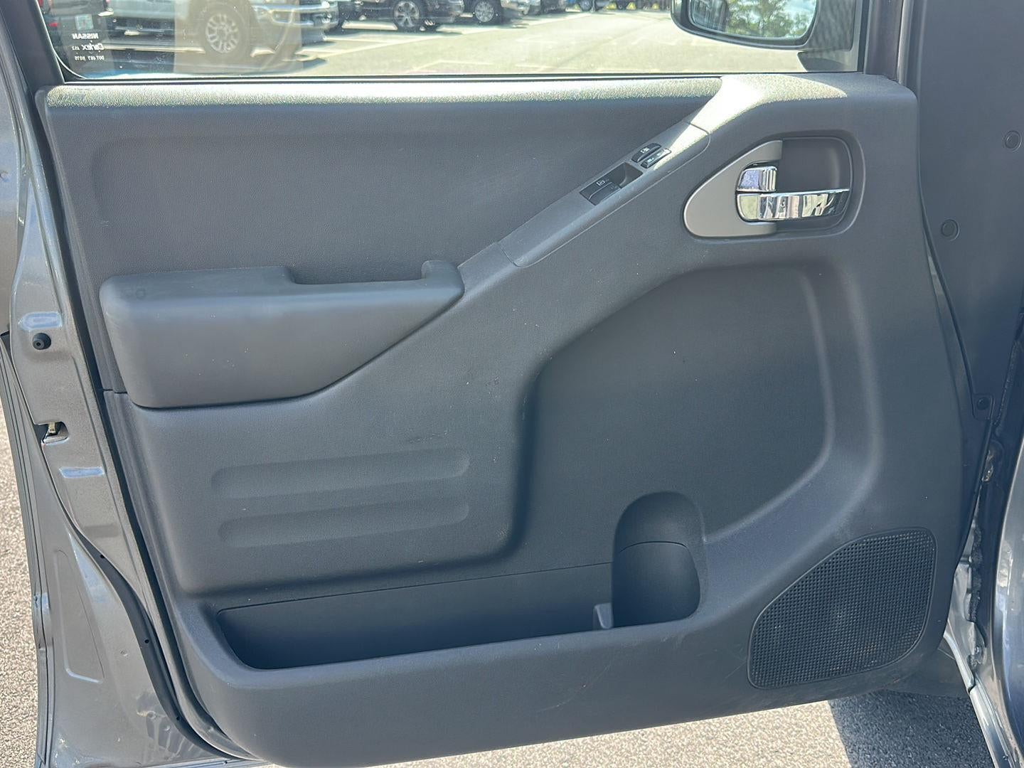 2017 Nissan Frontier SV V6