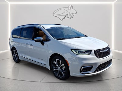 2026 Chrysler Pacifica Pinnacle