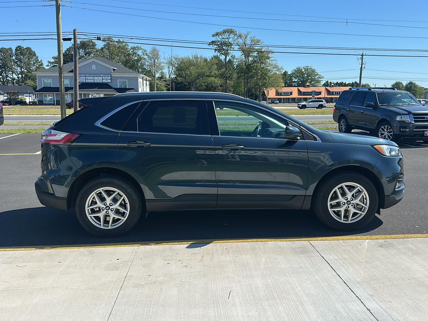 2022 Ford Edge SEL