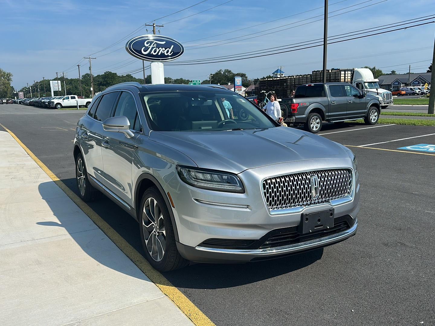 2022 Lincoln Nautilus Reserve