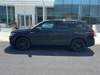 2024 Volkswagen Tiguan SE R-Line Black