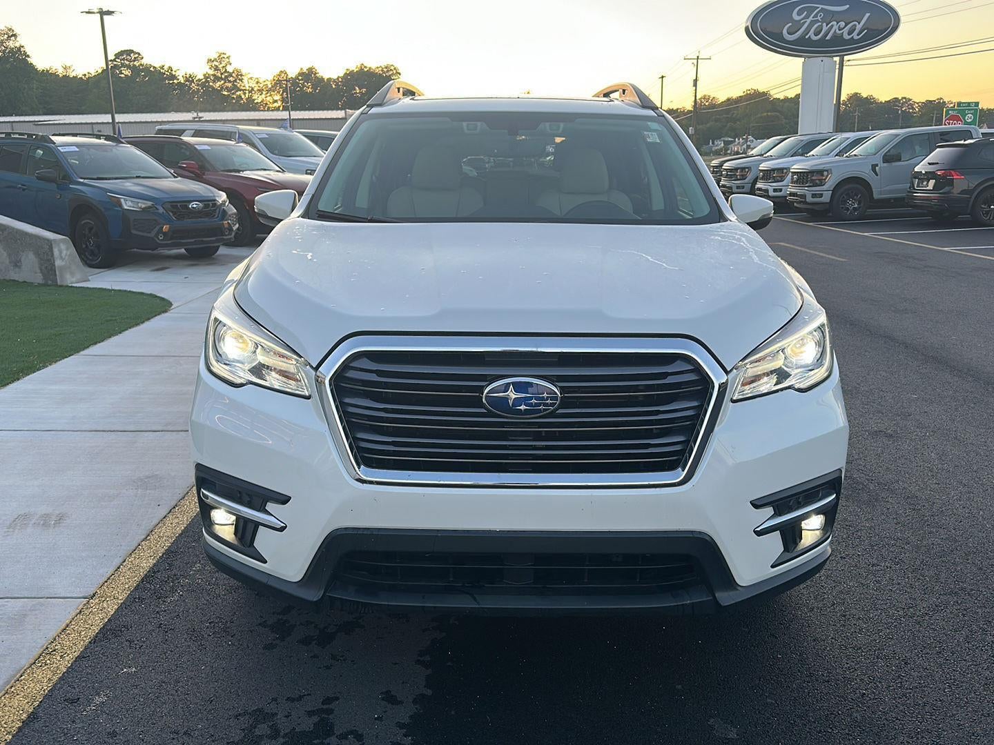 2019 Subaru Ascent Limited 8 Passenger's photo