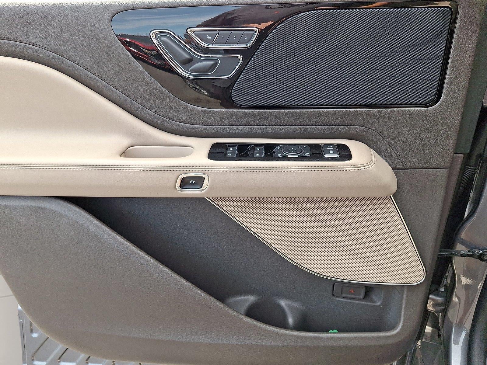 2022 Lincoln Aviator Standard