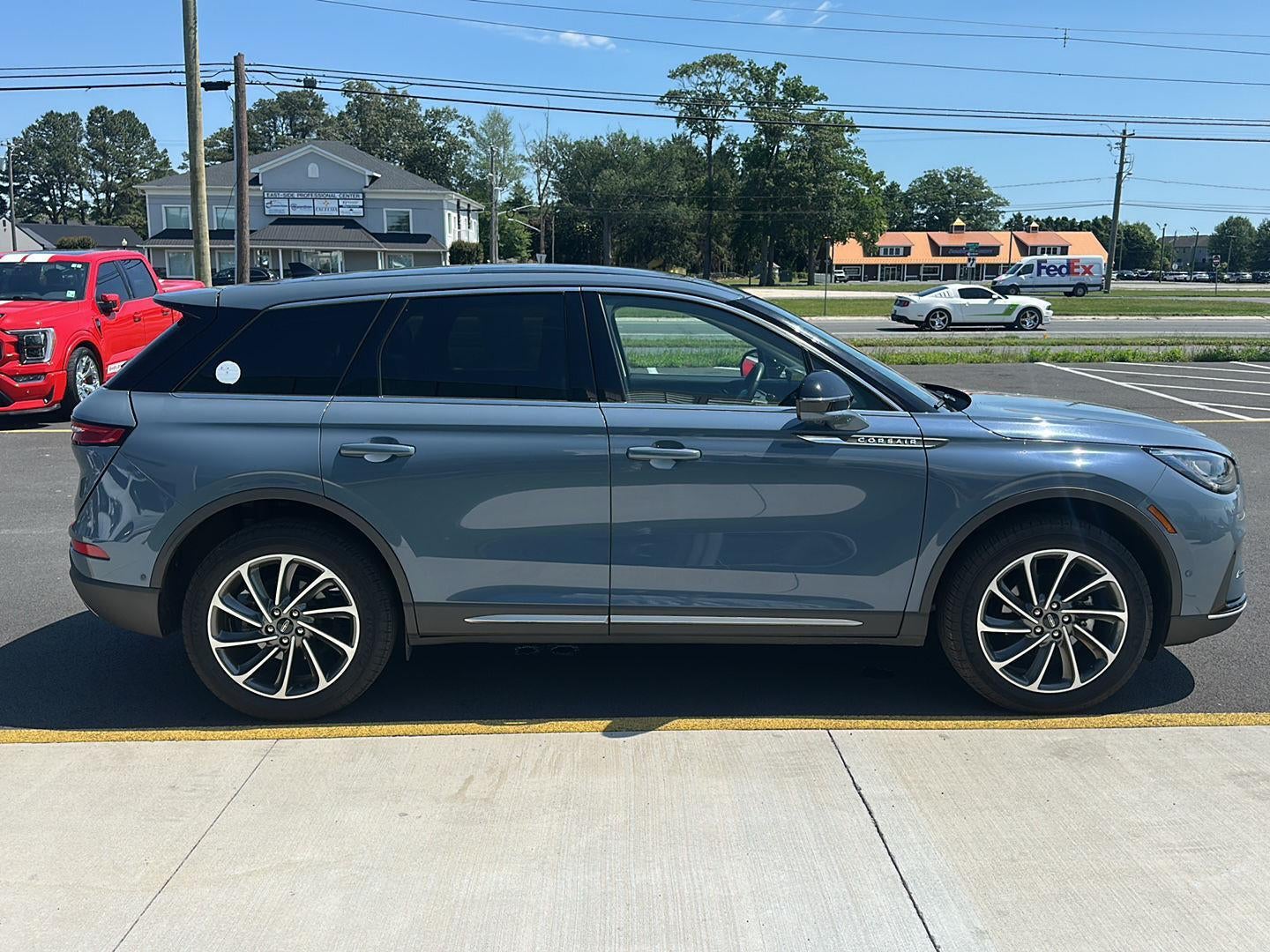 2023 Lincoln Corsair Standard