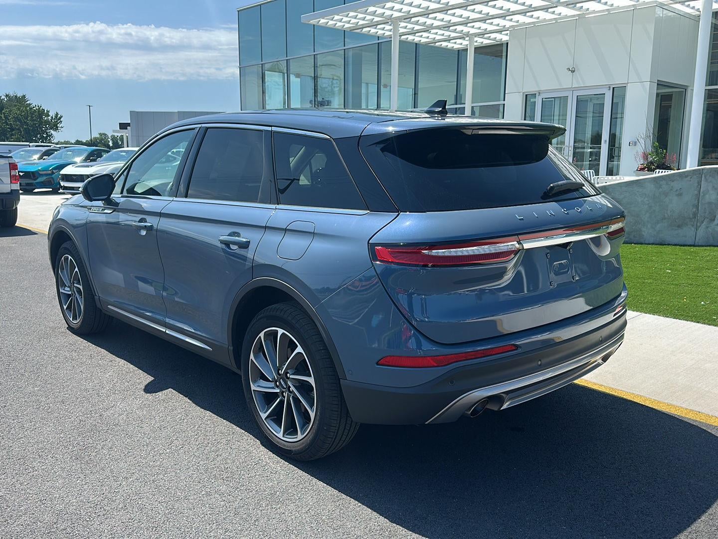 2023 Lincoln Corsair Standard