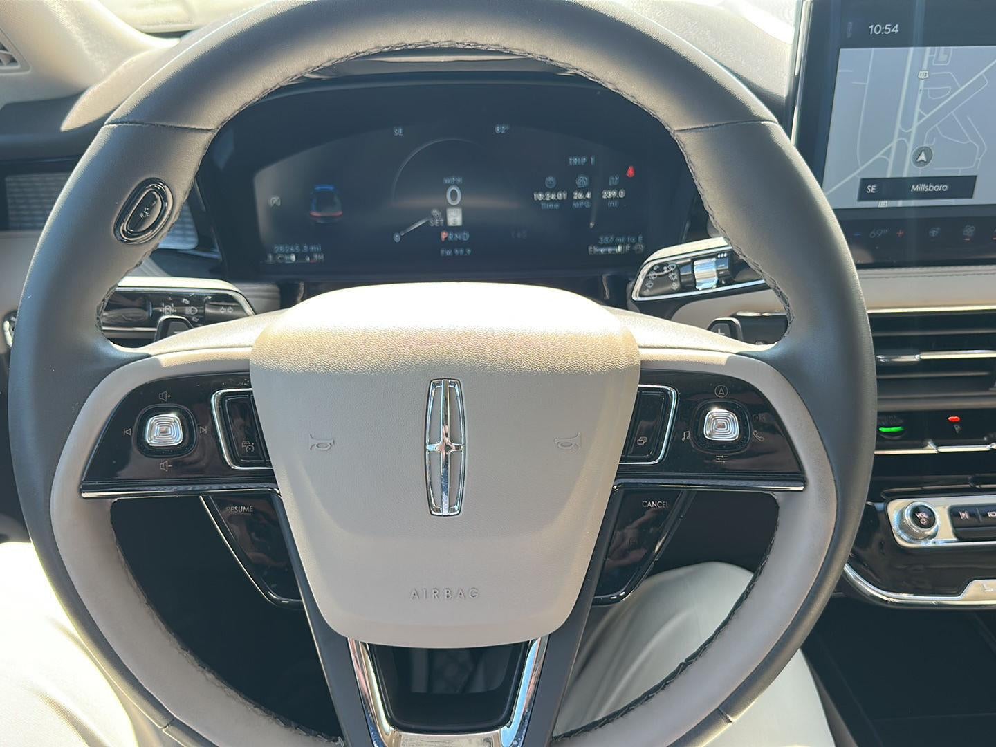 2023 Lincoln Corsair Standard