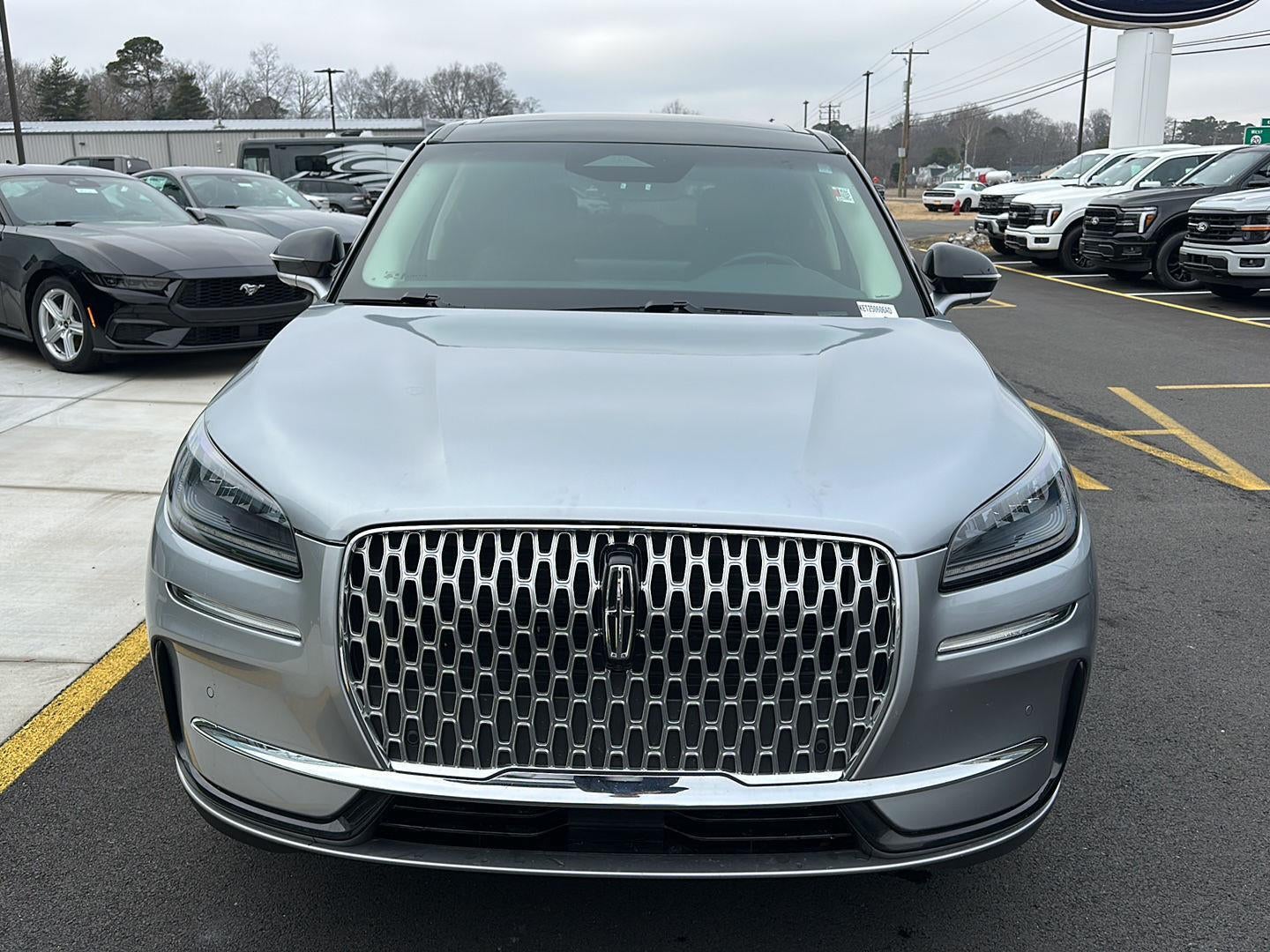 2023 Lincoln Corsair Standard