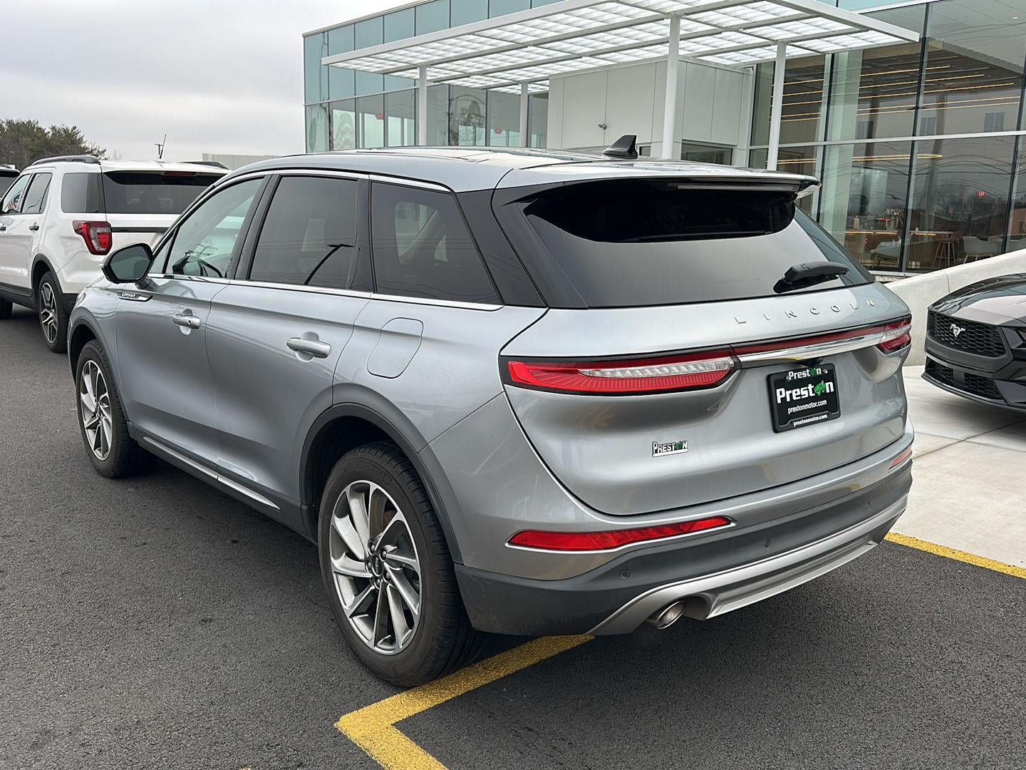 2023 Lincoln Corsair Standard