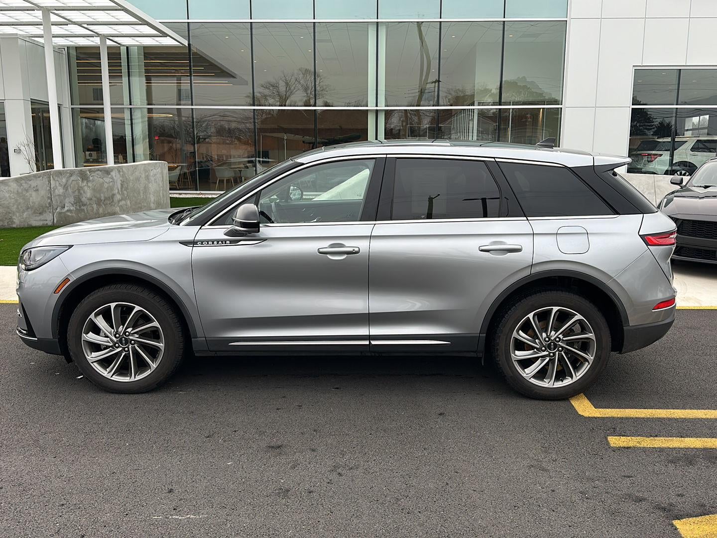 2023 Lincoln Corsair Standard