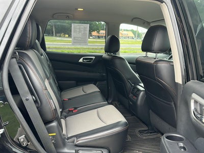 2019 Nissan Pathfinder SV