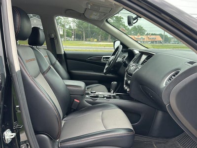 2019 Nissan Pathfinder SV