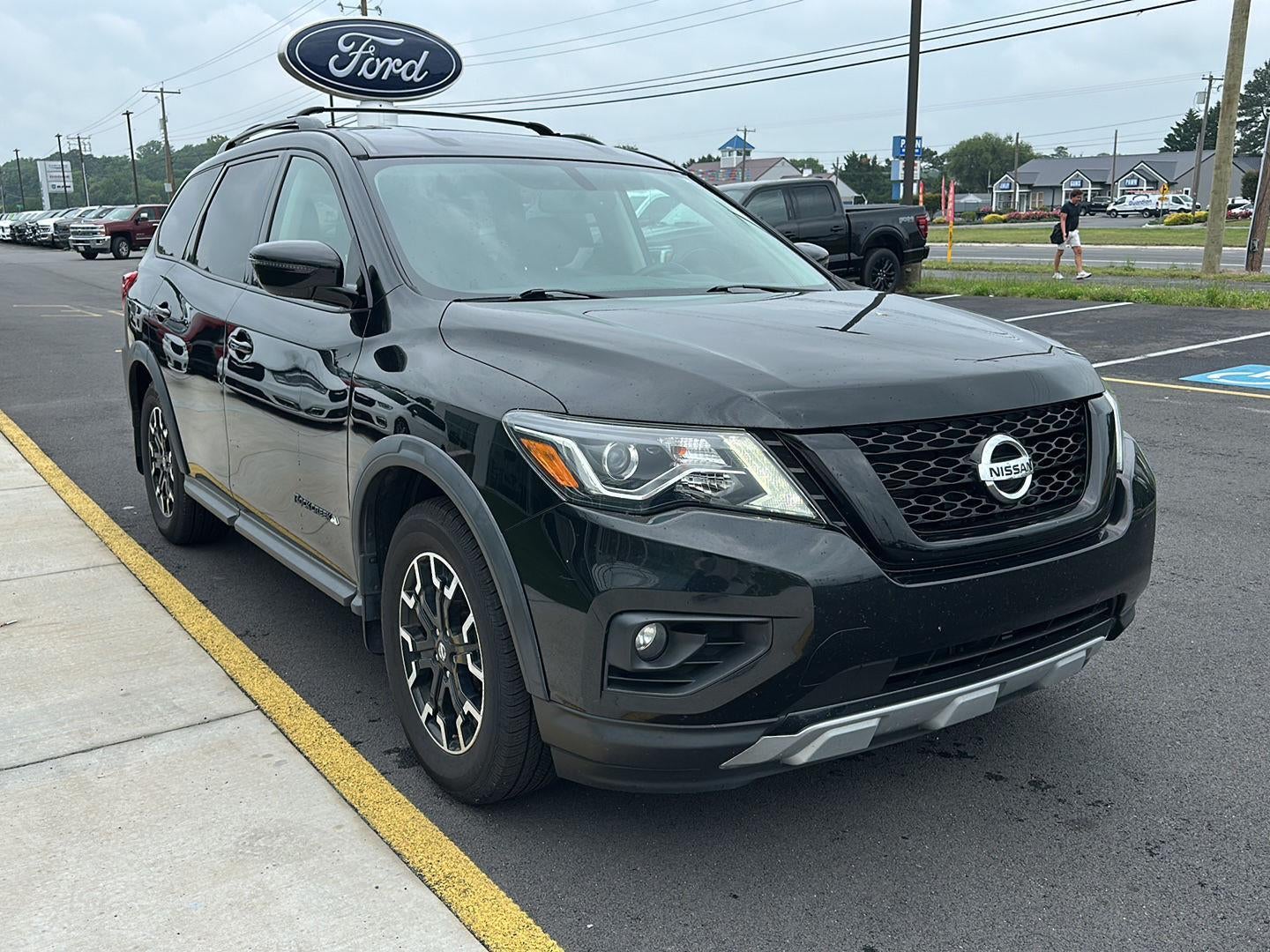 2019 Nissan Pathfinder SV