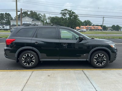 2019 Nissan Pathfinder SV