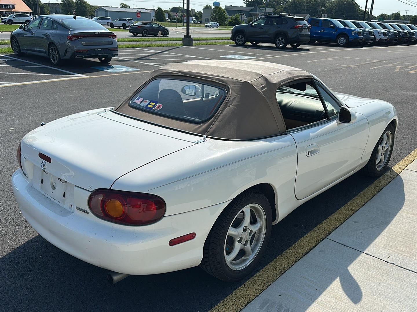 1999 Mazda Mazda MX5 Miata Base