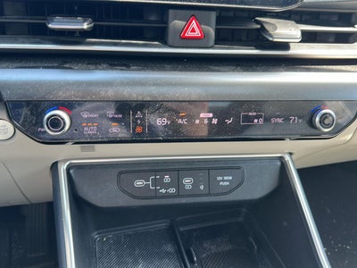 2025 Kia Carnival SX