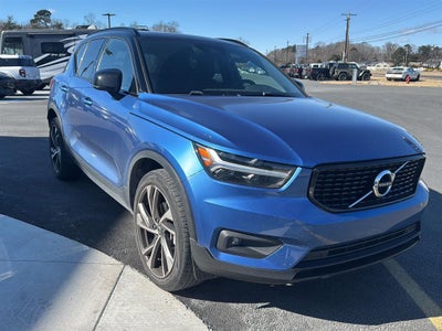 2021 Volvo XC40 R-Design