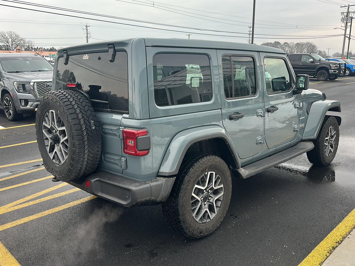 2024 Jeep Wrangler Sahara