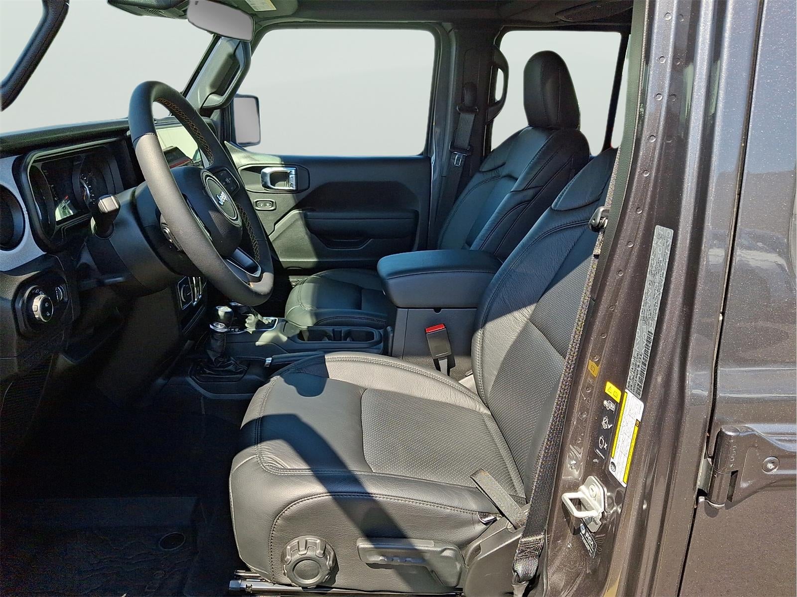 2025 Jeep Gladiator Sport S