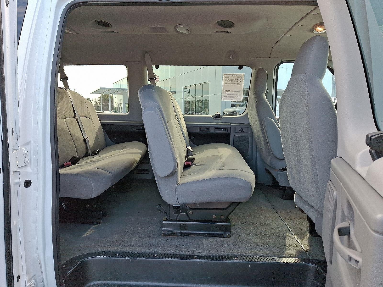 2011 Ford E-Series E-350 SD XLT