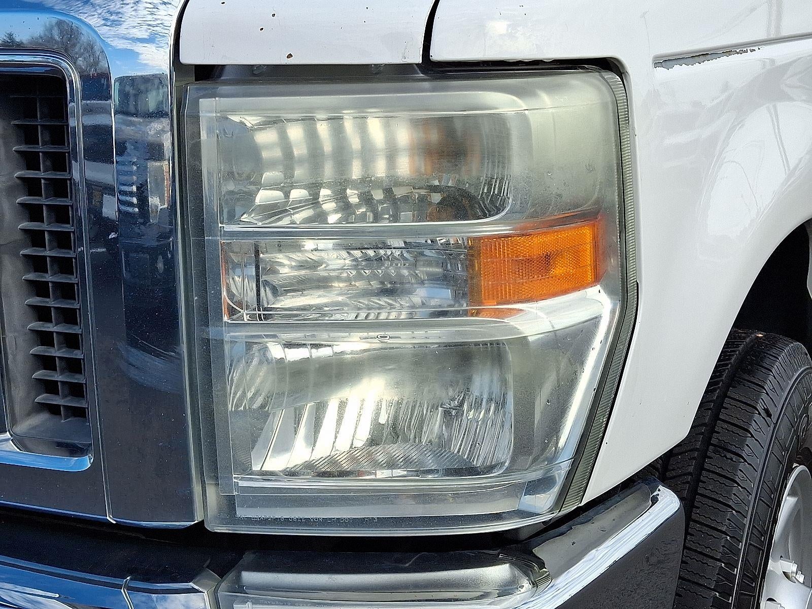 2011 Ford E-Series E-350 SD XLT