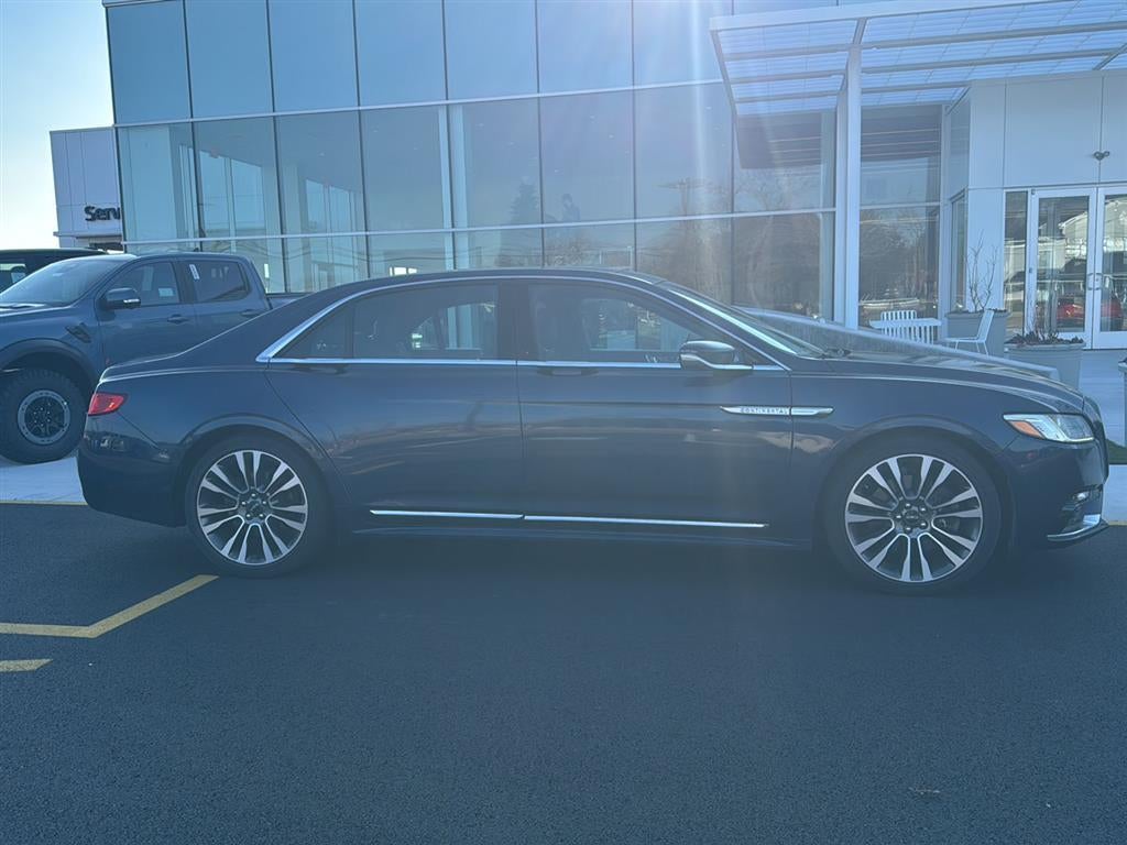 2017 Lincoln Continental Reserve