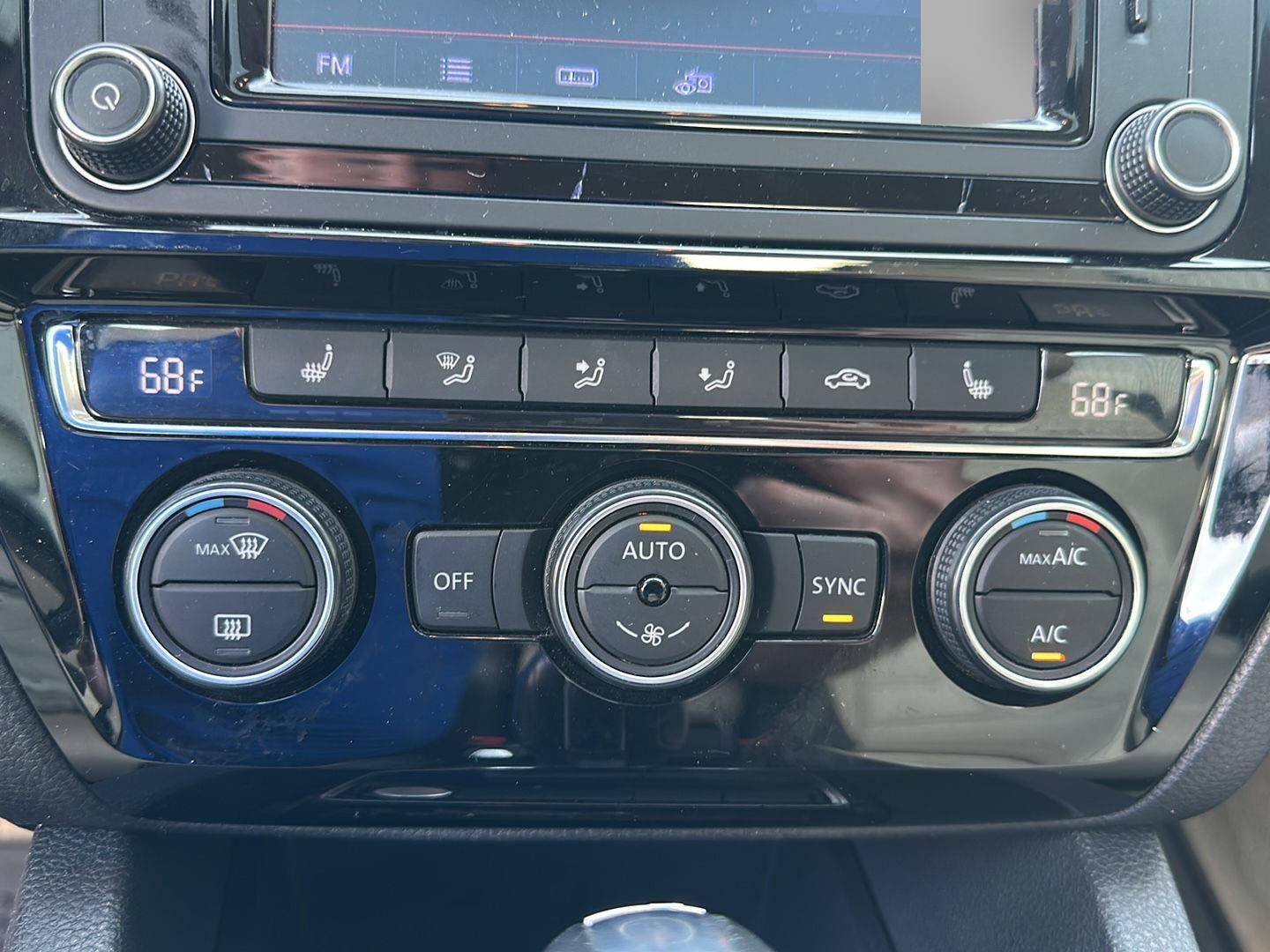 2016 Volkswagen Jetta 1.8T SEL Premium