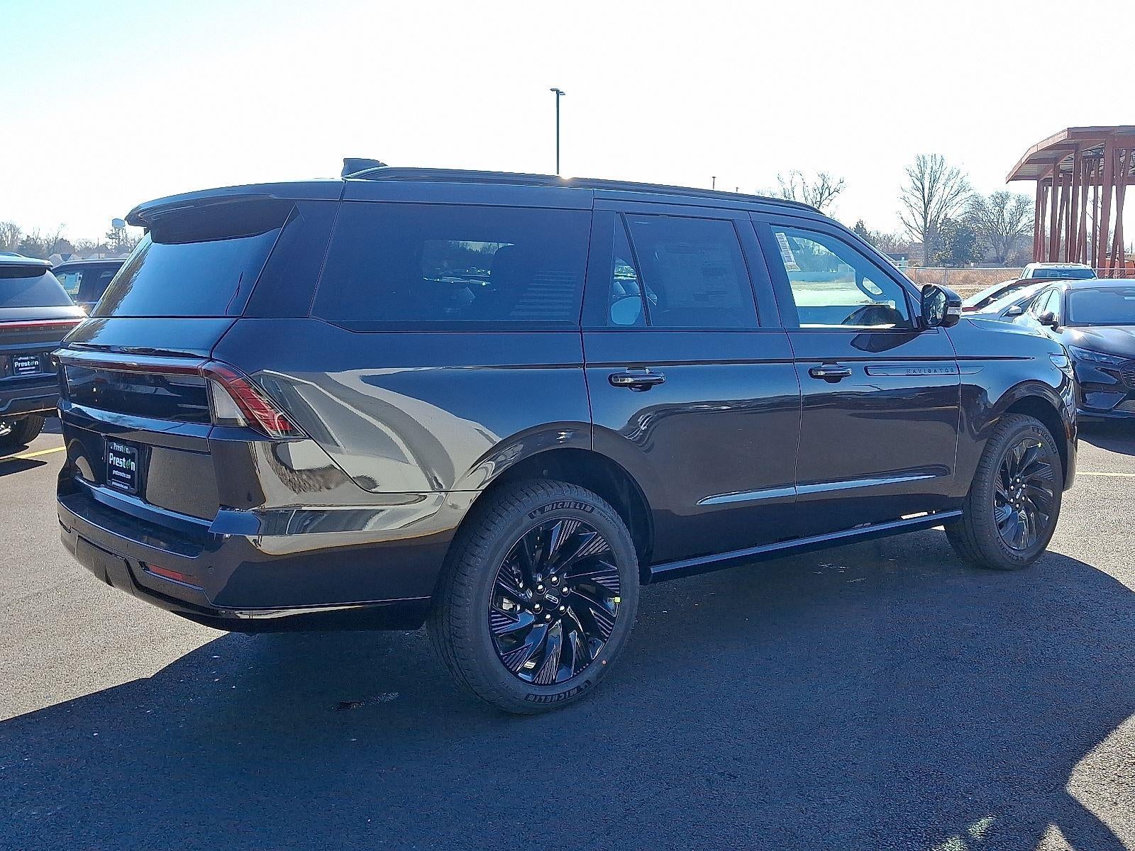 2025 Lincoln Navigator Reserve