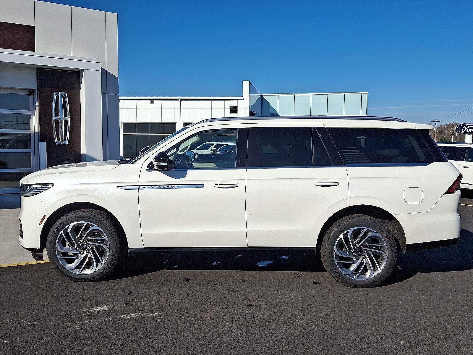 2025 Lincoln Navigator Reserve