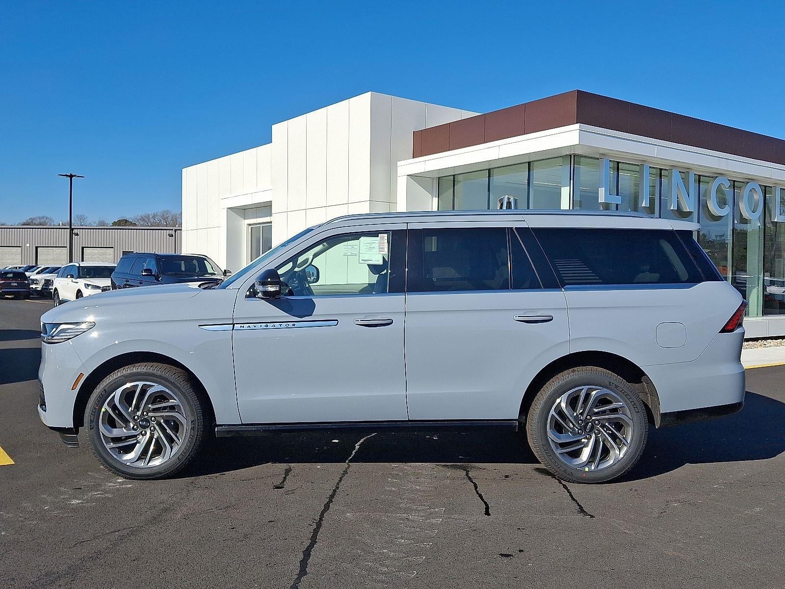 2025 Lincoln Navigator Reserve